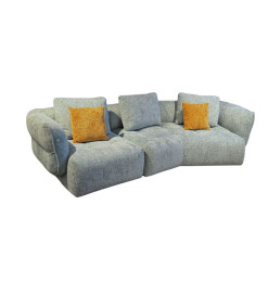 Canapé 3 places en tissu vert clair avec 2 coussins jaune, 298X133X90 cm | 1 660 000 FCFA , Dakar