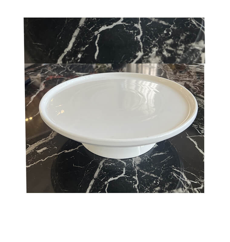 Présentoir gâteau sur pied en porcelaine blanche D25.2 cm | Vaisselle en porcelaine blanche | 5 500 CFA , dakar, Sénégal