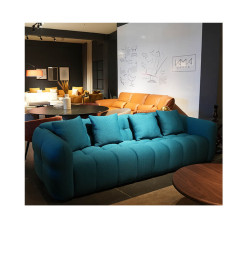 Canapé en tissu bleu 4 places + 4 coussins | 1 485 000 CFA , Dakar