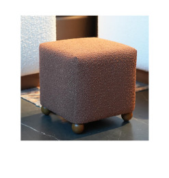 Pouf carré en tissu texturé terra – 38 x 38 x 38 cm