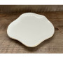 Assiette à dessert 20,5 cm en porcelaine blanche forme lotus bordure dorée | Vaisselle en porcelaine blanche | 3 800 CFA , da...