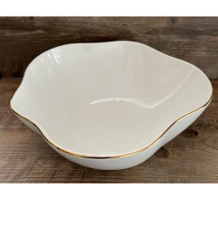Saladier 25,5 cm en porcelaine blanche forme lotus bordure dorée  | Vaisselle en porcelaine blanche | 11 900 CFA , dakar, Sén...