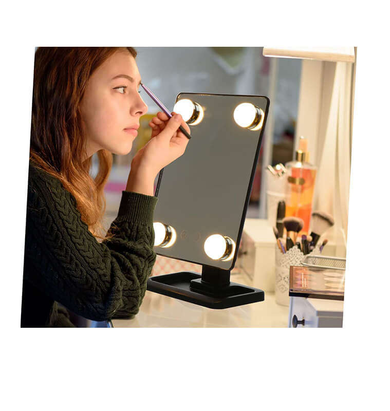 Miroir de maquillage rotatif 4 LEDs Sur pied - 18,5 x 30 cm | Accessoires beauté | 8 900 CFA , dakar, Sénégal