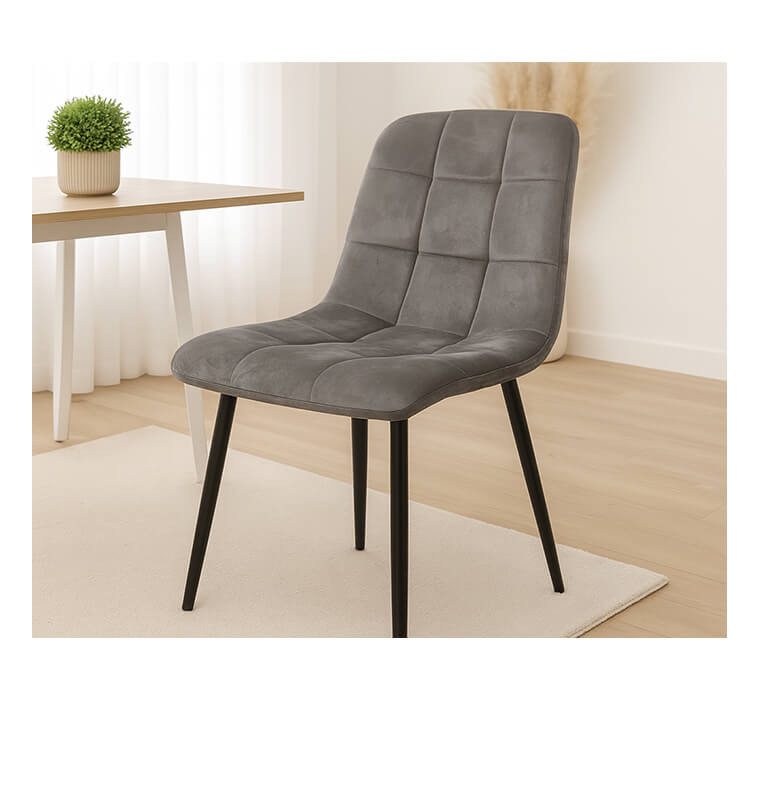 Chaise en velours gris matelassé et pieds noirs métal - 56x44x86,5 cm | 34 000 CFA | à Dakar