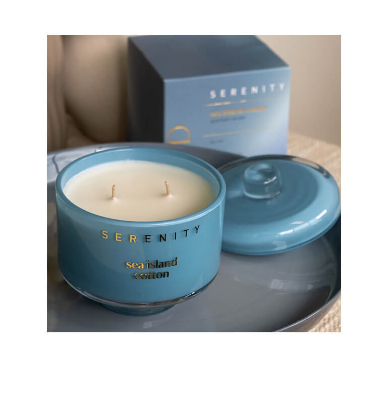 Bougie parfumée Serenity, senteur Sea Island Cotton, 230g dans pot en verre | Bougies & senteurs , Dakar, Sénégal