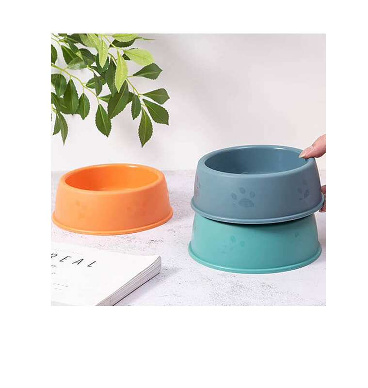 Gamelle 18 cm en plastique à motif pour chien ou chat | Nourriture & soins | 1 700 CFA , dakar, Sénégal