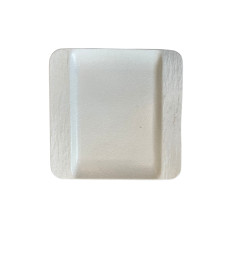 Assiette plate carrée 26,5 cm en céramique blanche avec relief  | Assiettes & coffrets d'assiettes | 4 600 CFA , dakar, Sénégal