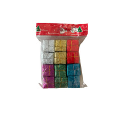Cadeau décoratif en plastique, 2,5×2,5 cm, lot de 12 |Suspensions de Noël |650 CFA ,Dakar, Sénégal