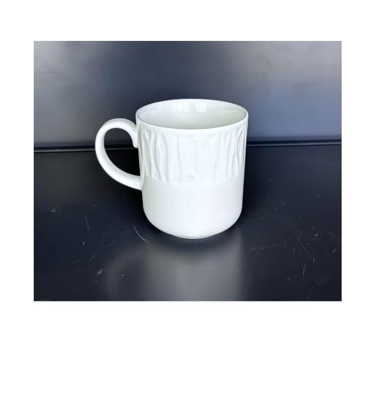 Mug en porcelaine blanche striée 350 ml | Vaisselle en porcelaine blanche | 1 600 CFA , dakar, Sénégal