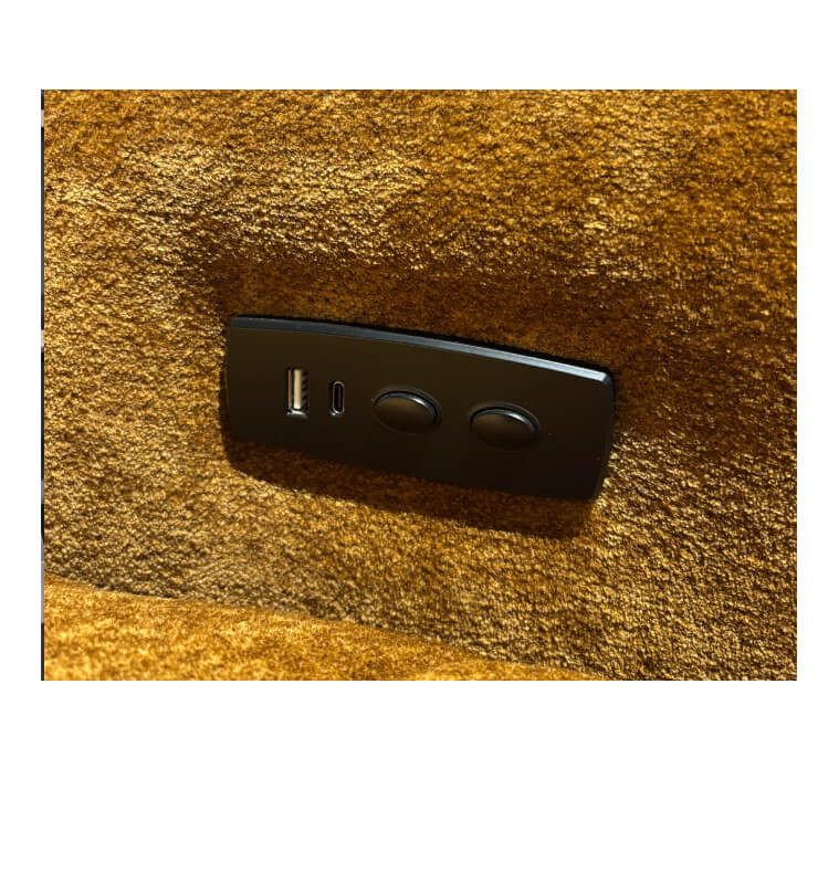 Salon d'angle en tissu moutarde Velours chenille, 337 x 295 x 99 cm + Mécanisme électrique | 2 460 000 CFA | à Dakar