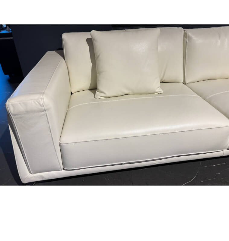 Canapé d'angle cuir et split premium blanc optique, 331 x 169 x 80 cm + 2 coussins | 2 240 000 CFA | à Dakar