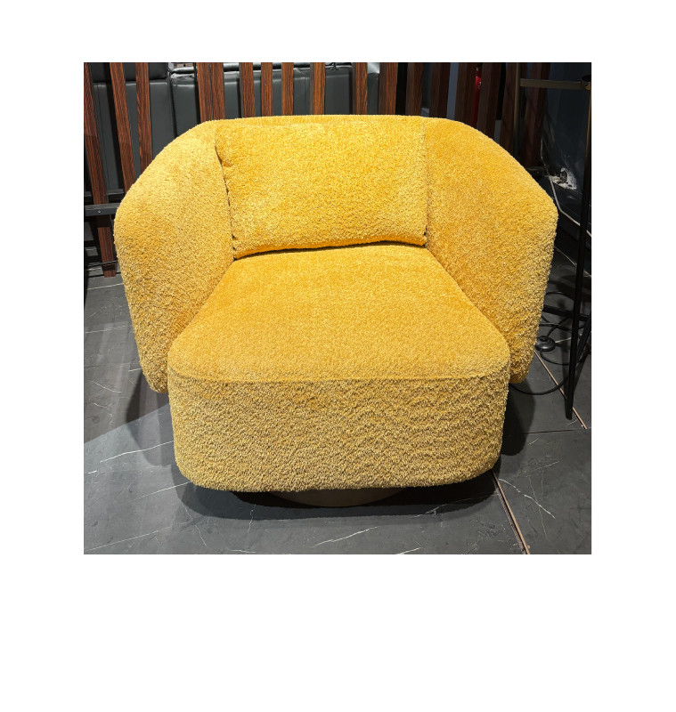 Fauteuil pivotant tissus jaune, 90 x 84 x 69 cm | 500 000 CFA | à Dakar