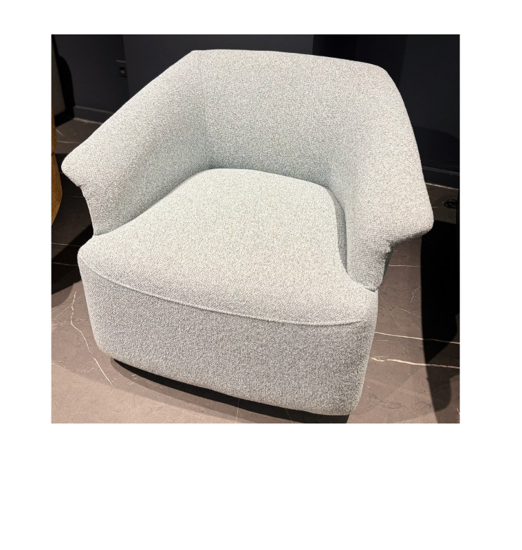 Fauteuil pivotant tissus bouclé, 89 x 78 x 71 cm | 375 000 CFA | à Dakar