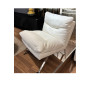 Fauteuil en cuir 100% blanc, 68 x 81 x 82 cm | 780 000 CFA | à Dakar