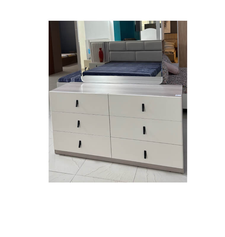 Lit 180 x 200 + commode + Miroir + 2 Chevets + pouf | 1 190 000 CFA | à Dakar