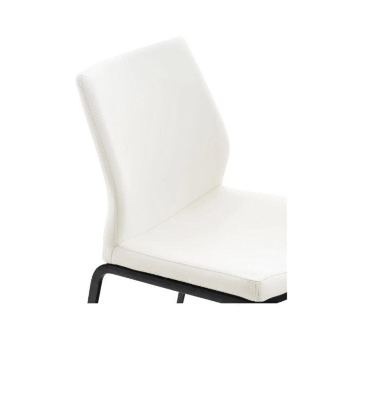 Chaise avec assise en PU et pieds métal effet bois blanc 43x44x87 | 113 000 CFA | à Dakar