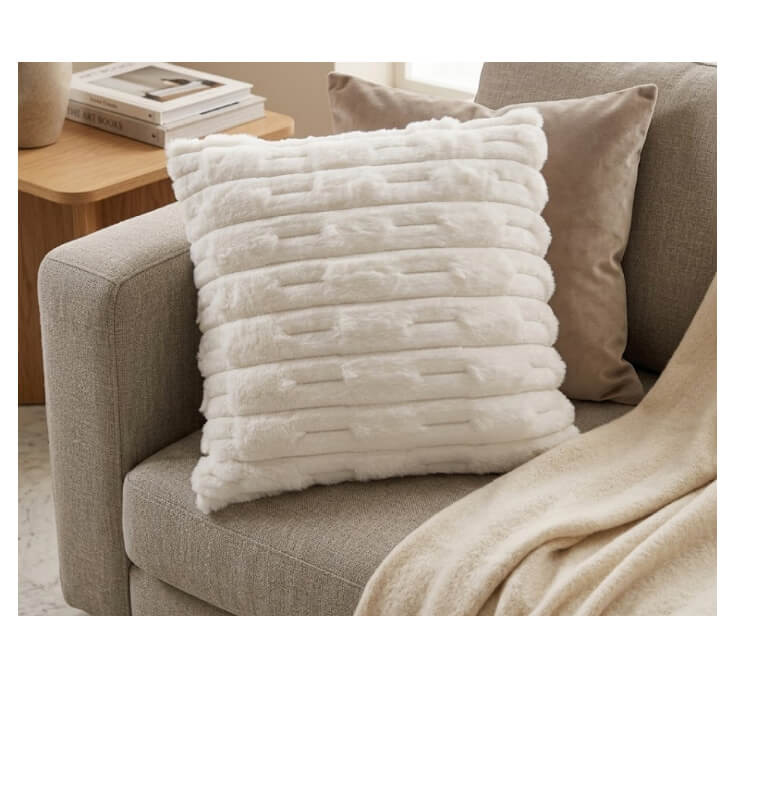 Coussin déco 45 x 45 cm blanc fourrure polyester douce | Coussins déco , Dakar, Sénégal