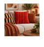 Coussin déco en velours brodé rose et terracotta, 50 x 50 cm | Coussins déco , Dakar, Sénégal