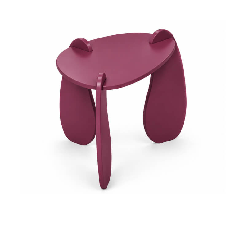 Table d’appoint sculpturale en MDF bordeaux, 57,5 x 45 x 45,5 cm | Poufs, tabourets & tables , Dakar, Sénégal